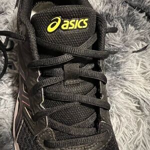 Asics F961221 women’s size 9.5 black and pink